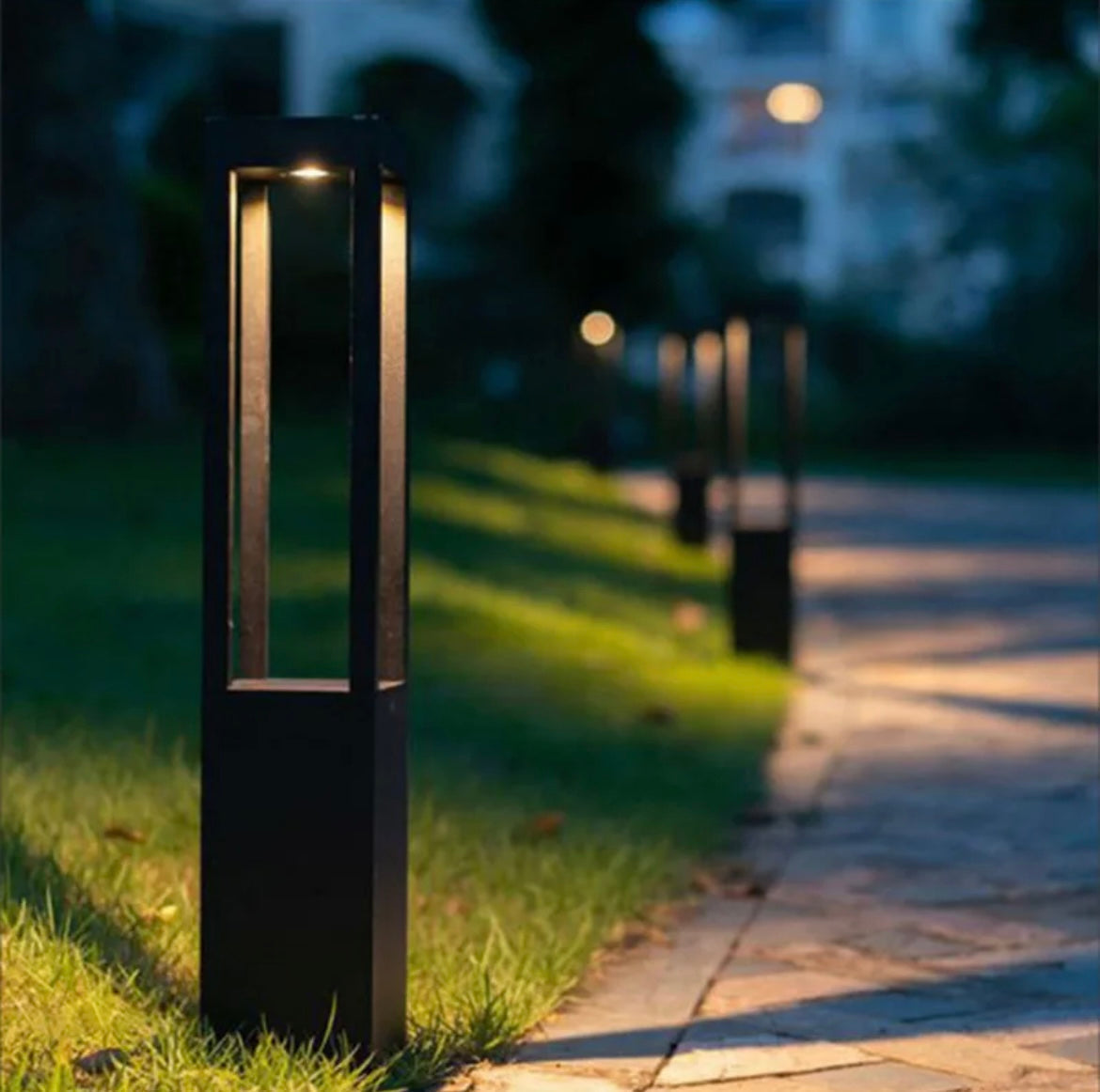 Outdoor Waterproof LED Long Lawn Lamp