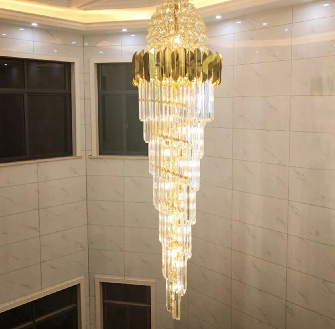 Luxury Exquisite Cone Staircase Chandelier