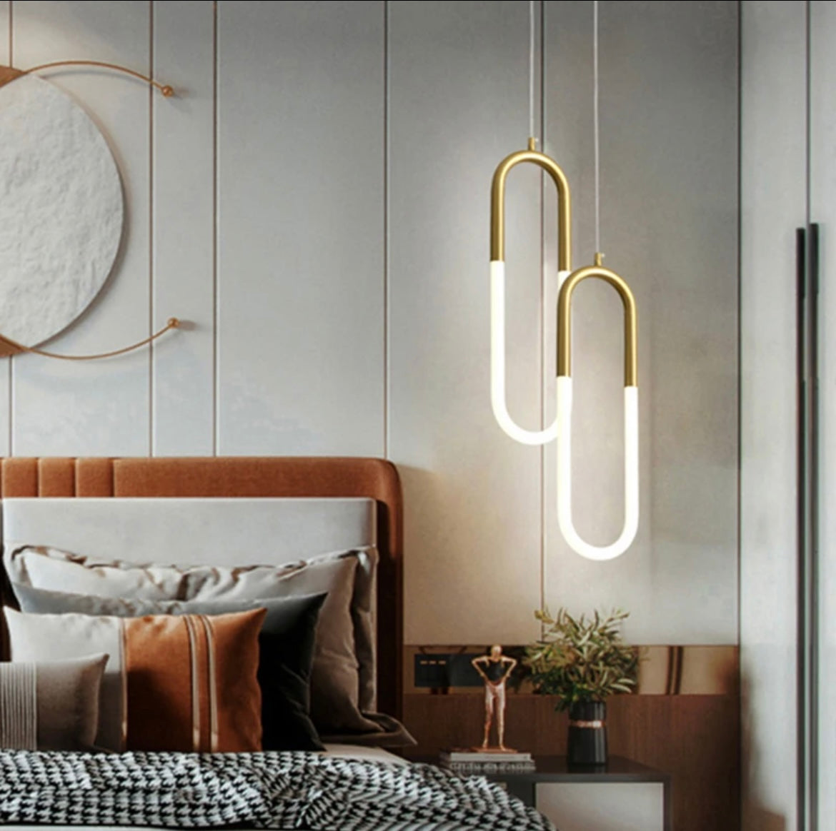 Hanging Bedside Lamp - Stylish