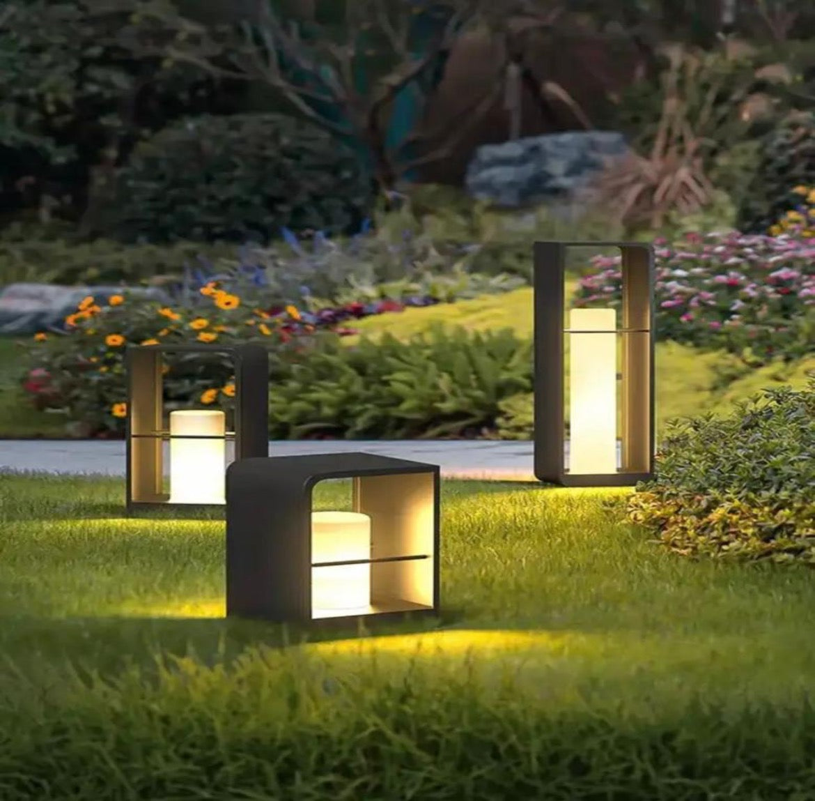 Outdoor Solar Garden Lamps