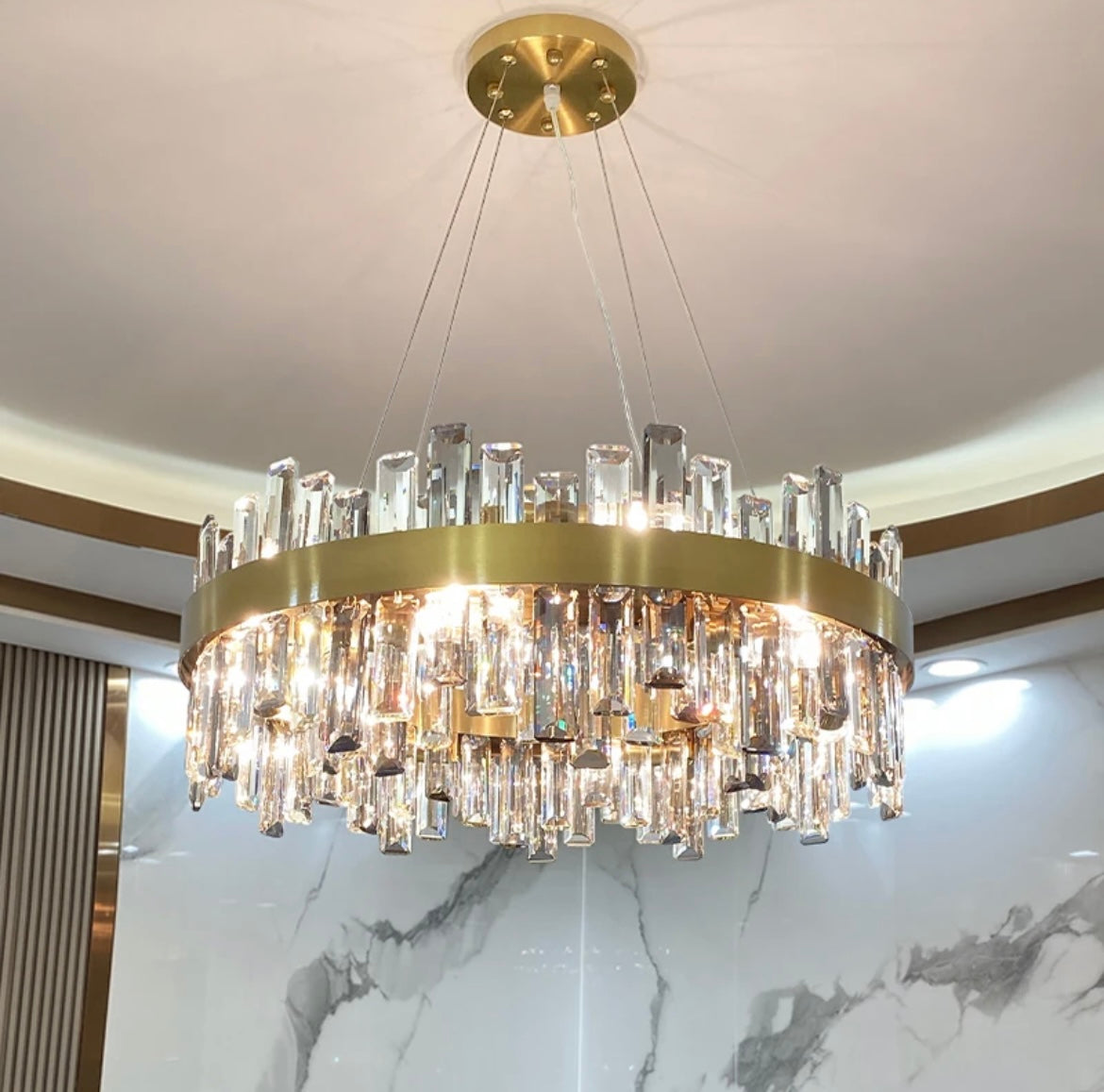 Atmospheric Simple Pendant Crystal Circular Chandelier